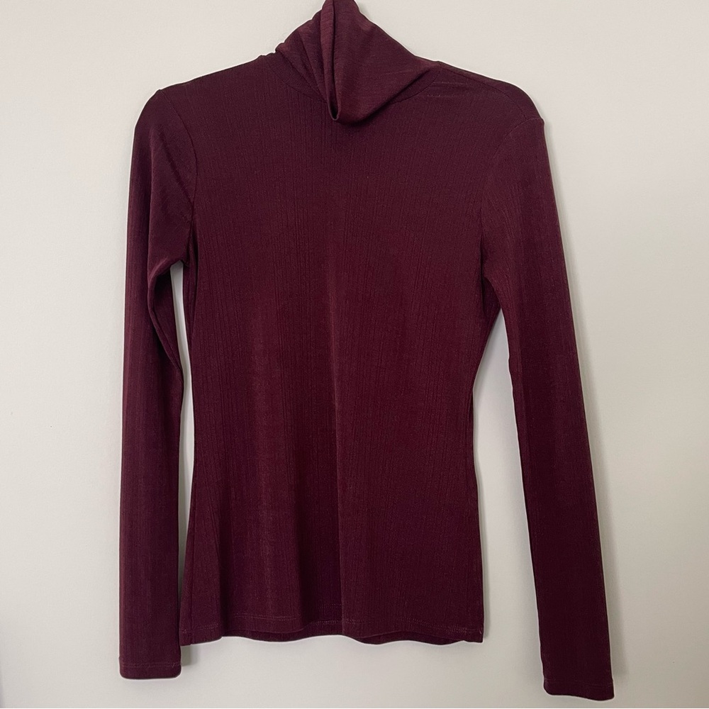 WAREHOUSE Ribbed Burgundy/Wine Turtleneck Top
